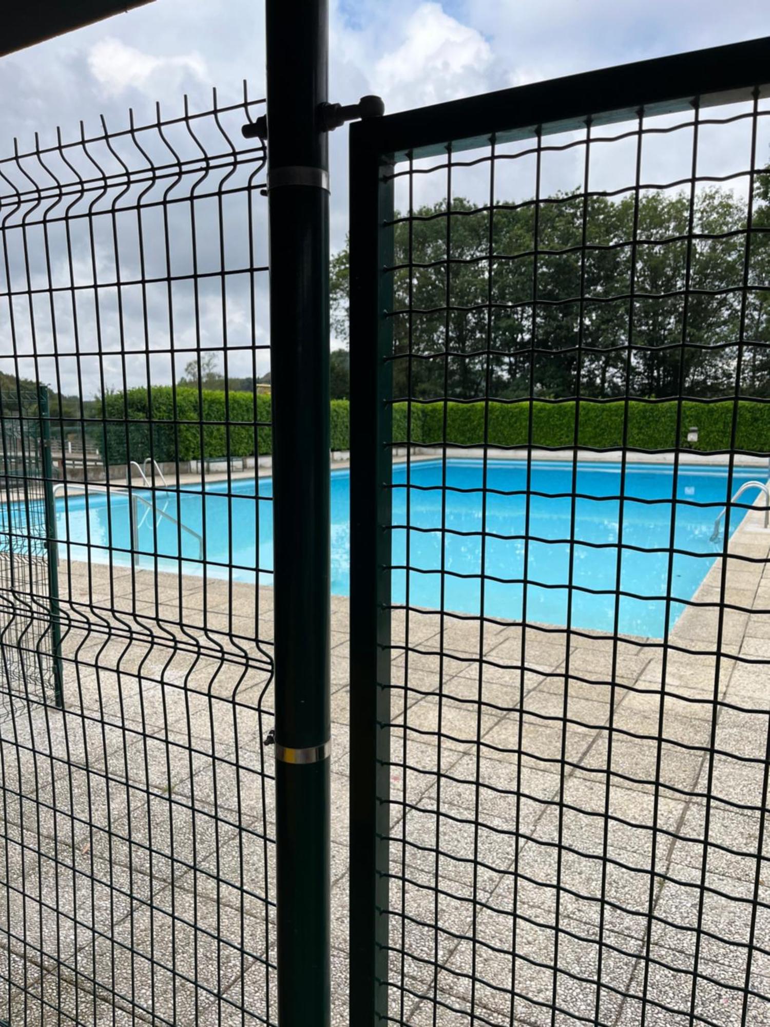 Chalet Charmant Monika Avec Piscine Yvoir Exteriör bild