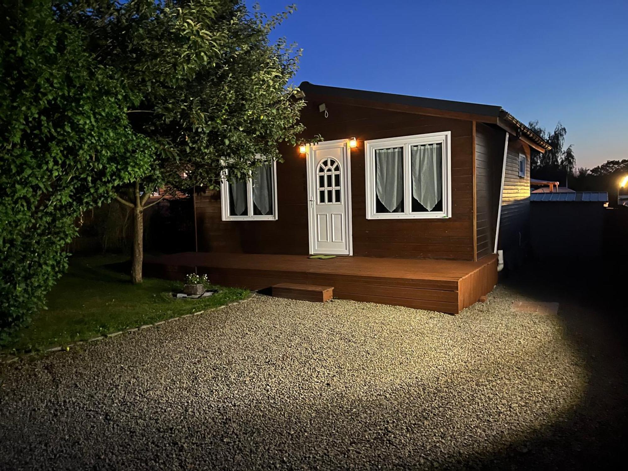 Chalet Charmant Monika Avec Piscine Yvoir Exteriör bild